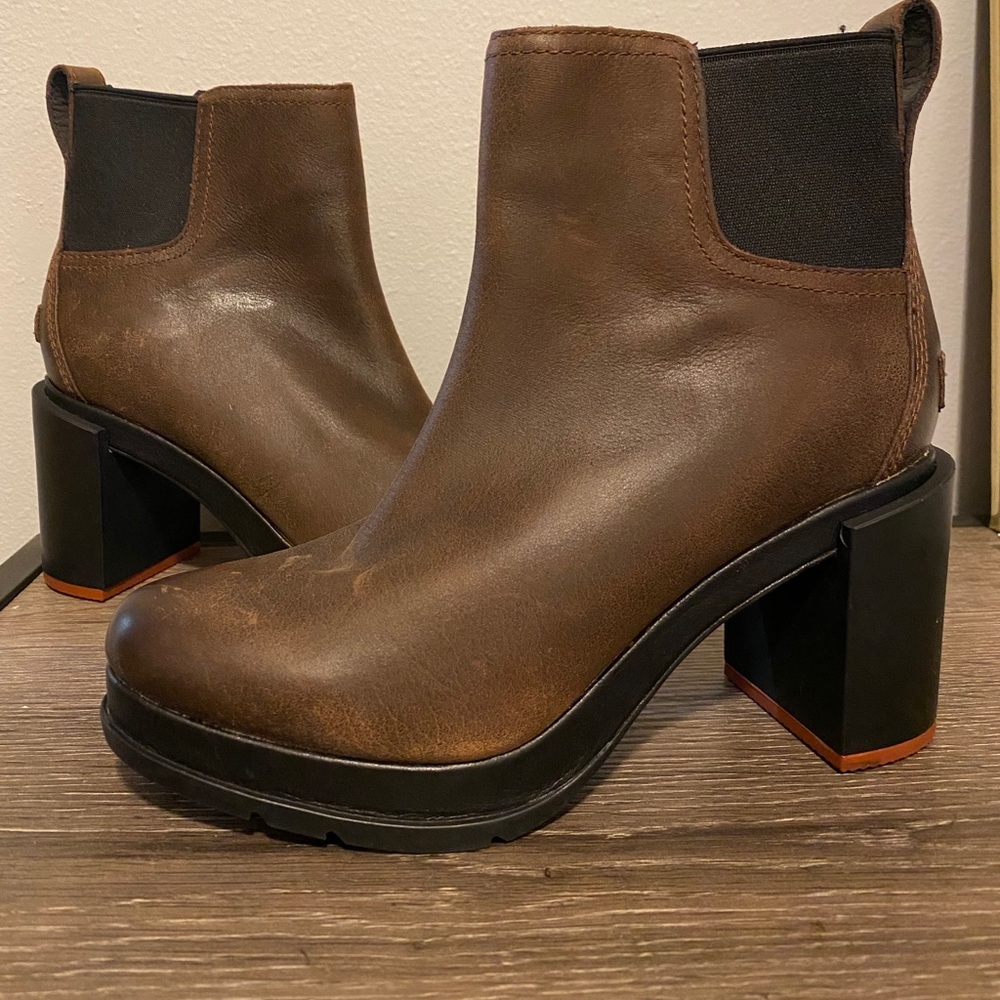 Sorel Leather and rubber booties